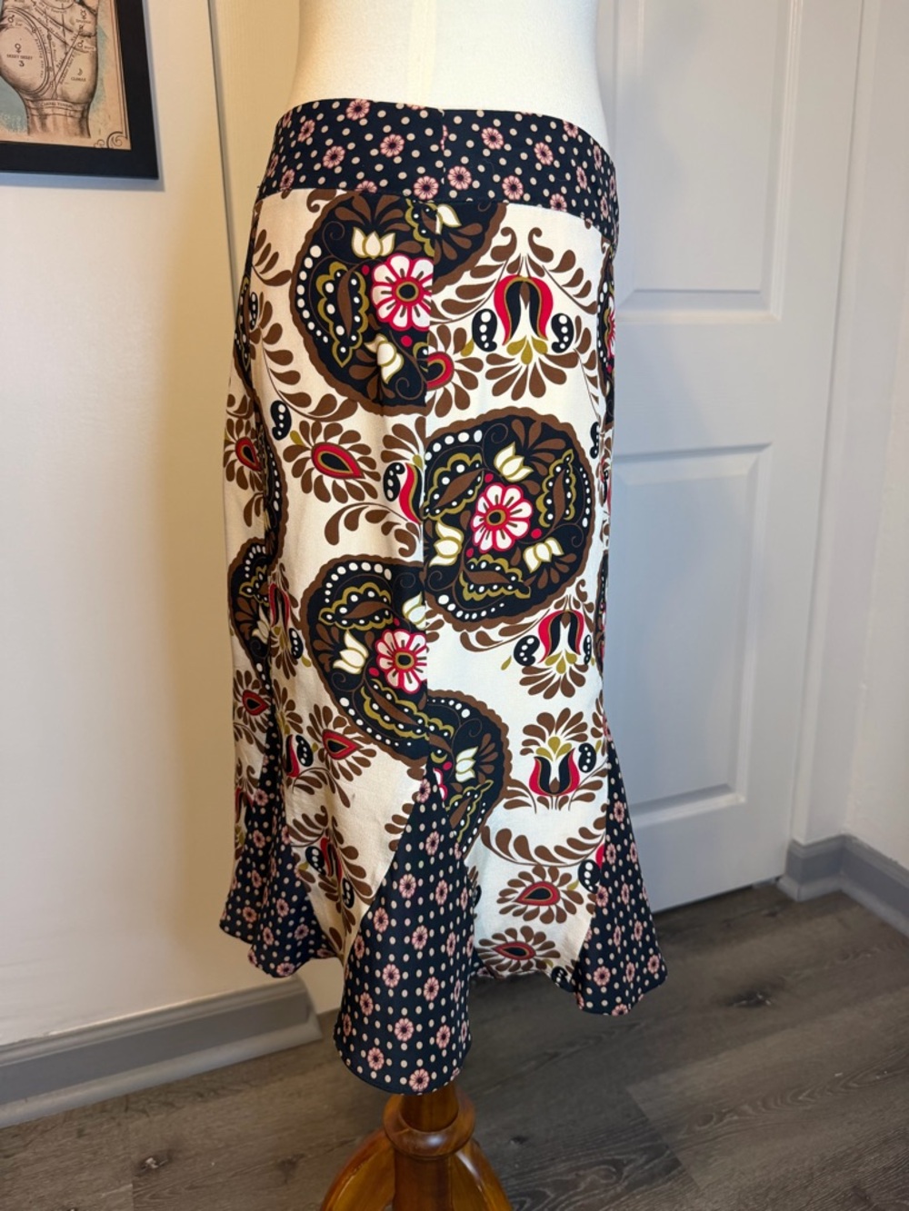 Nanette Lepore 100% Silk Boho Floral Paisley Trumpet Midi Skirt - Picture 3 of 10
